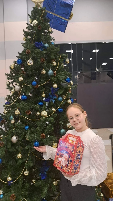 Новогоднее волшебство для одарённых детей